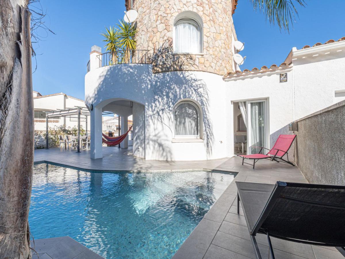 Dreams By Interhome * Ampuriabrava
