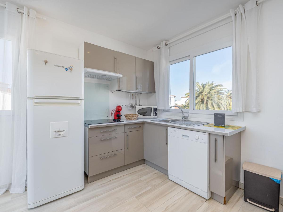 Dreams By Interhome Empuriabrava